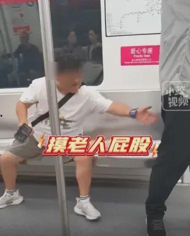 丝袜摸男生裆部图片,一场视觉与心理的刺激之旅